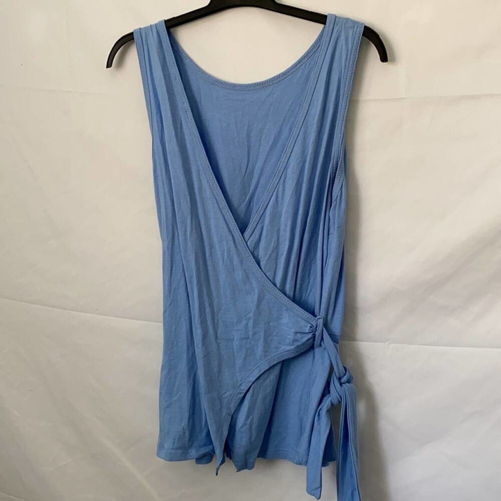Anthropologie Light Blue Norwich Front Tie Tank - Picture 10 of 13